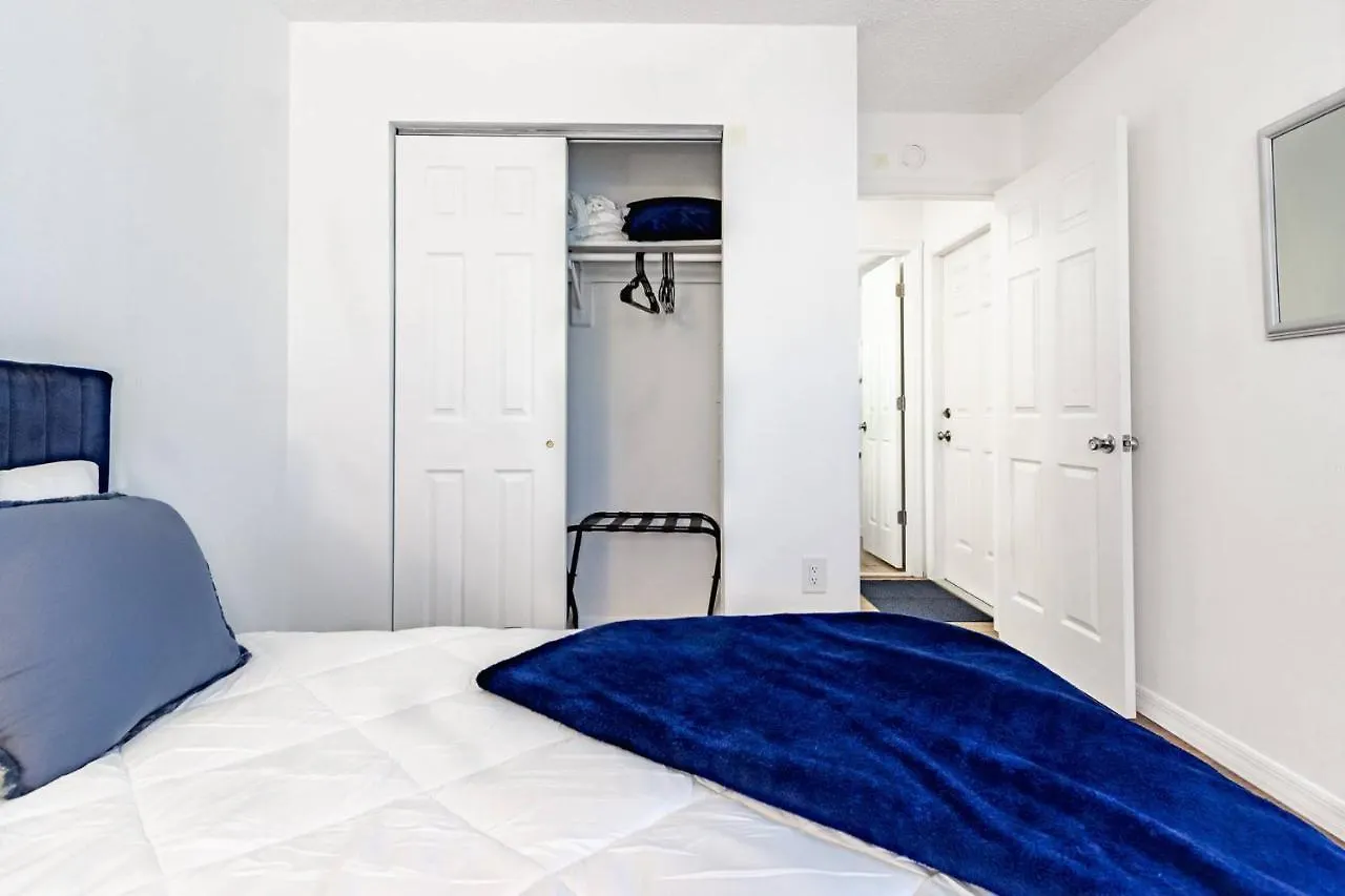 Quaint In A South Neighborhood * Sarasota