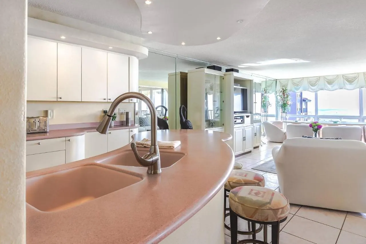 Holiday home Siesta Breakers Penthouse On The