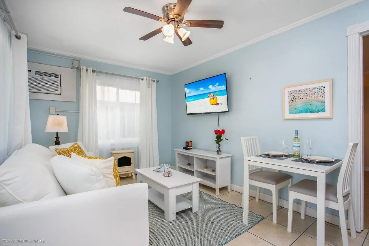 Coastal Breeze Siesta Dolphin 