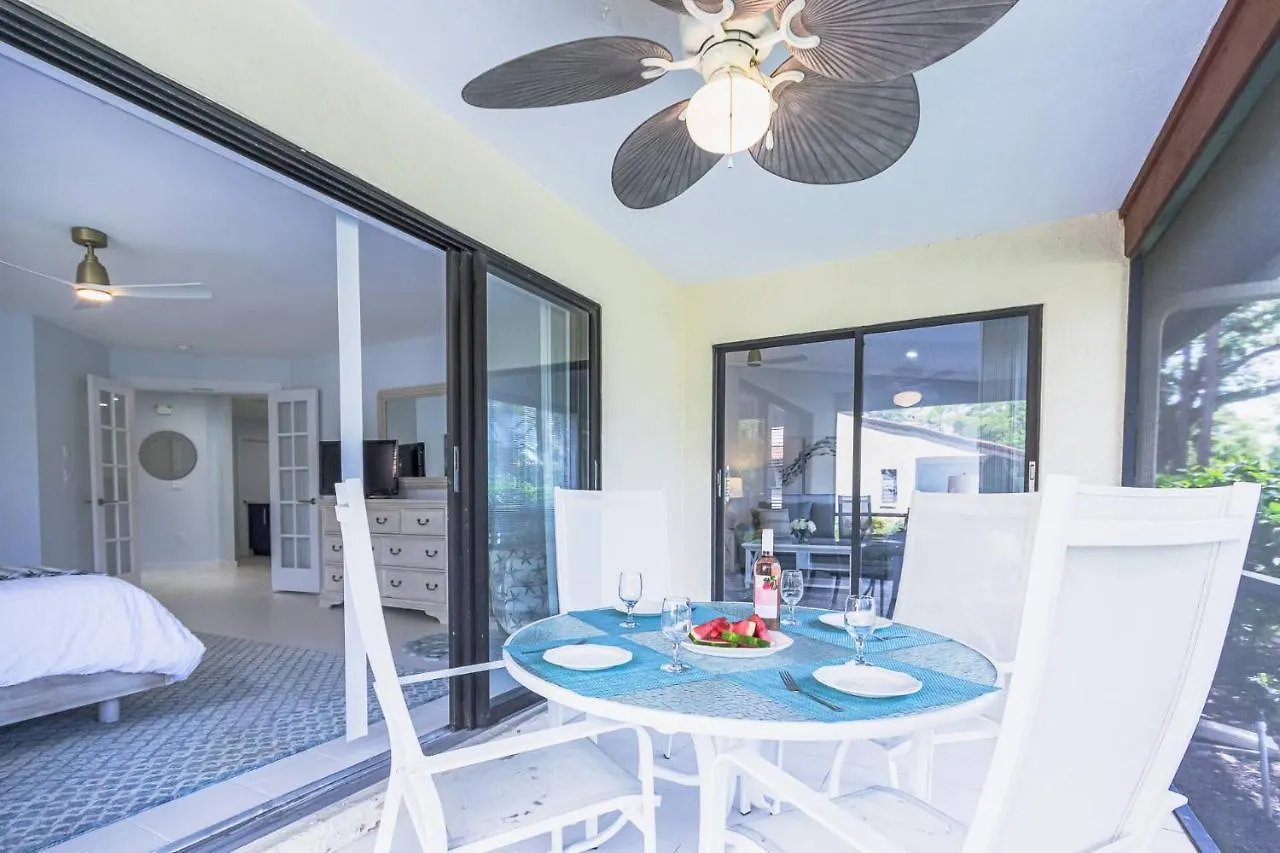 Holiday home Yellow Pine Duplex Close To Pool & Tennis