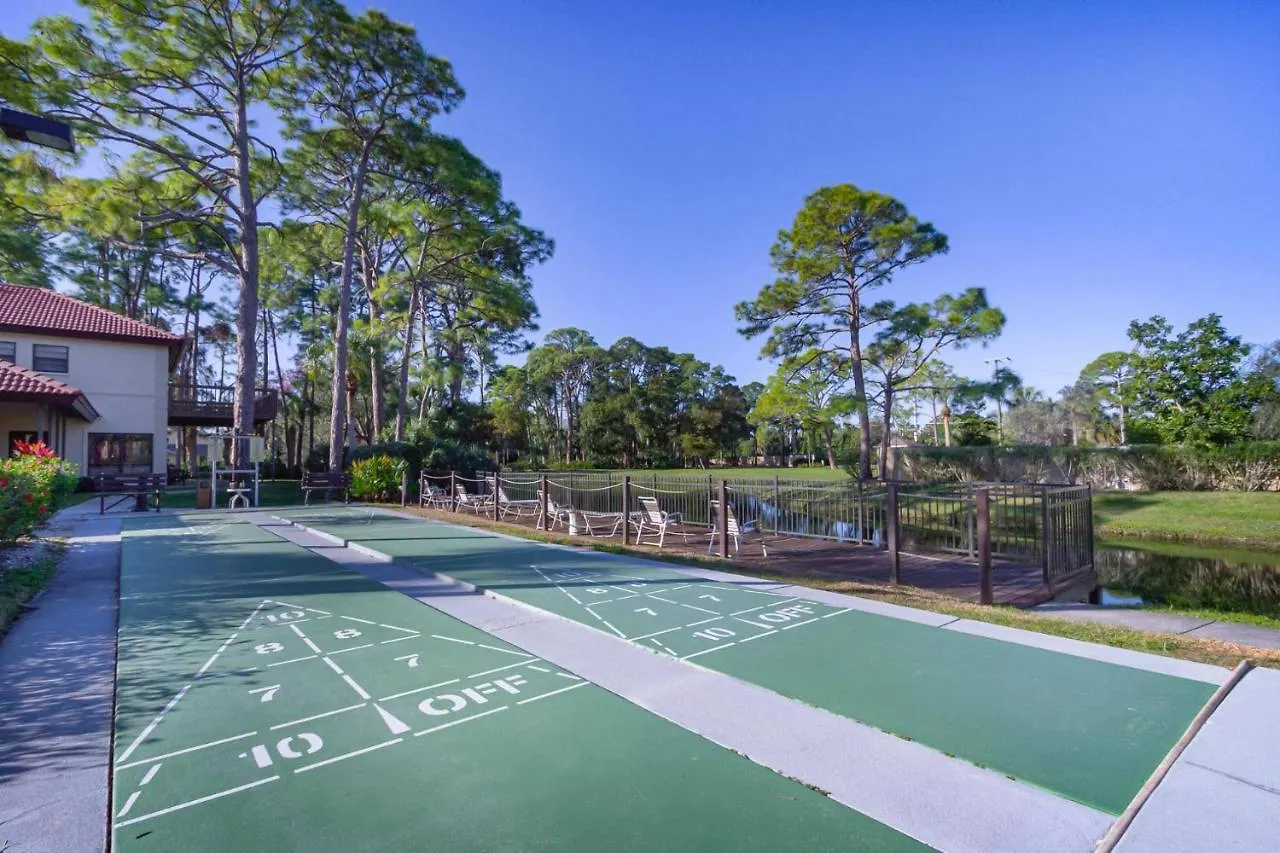 Yellow Pine Duplex Close To Pool & Tennis Holiday home *