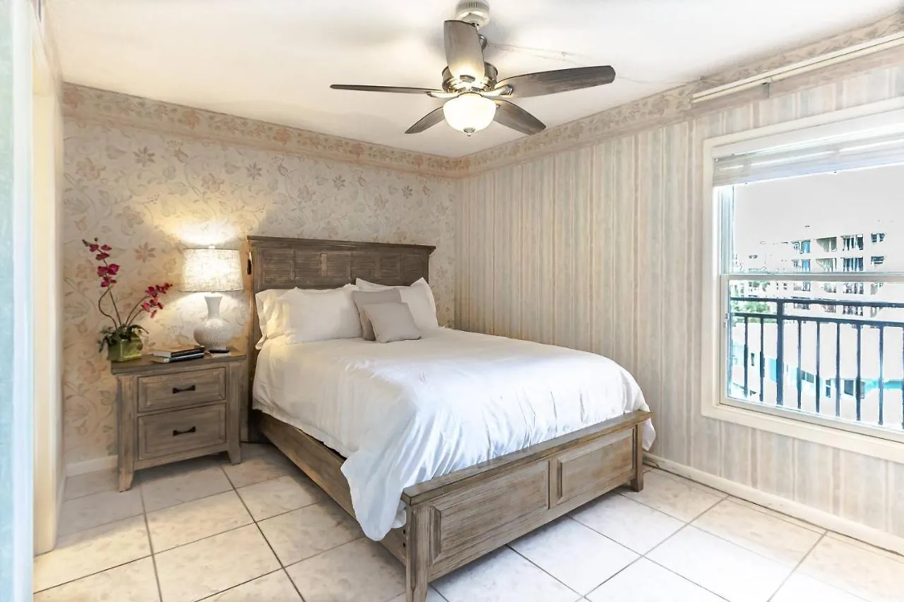 Siesta Breakers Penthouse On The Holiday home Sarasota