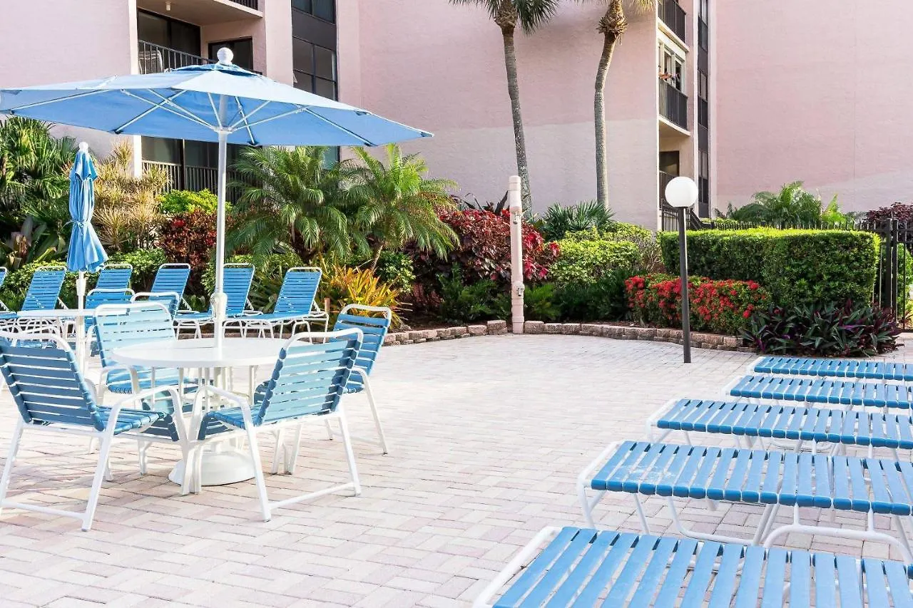 Siesta Breakers Penthouse On The Sarasota