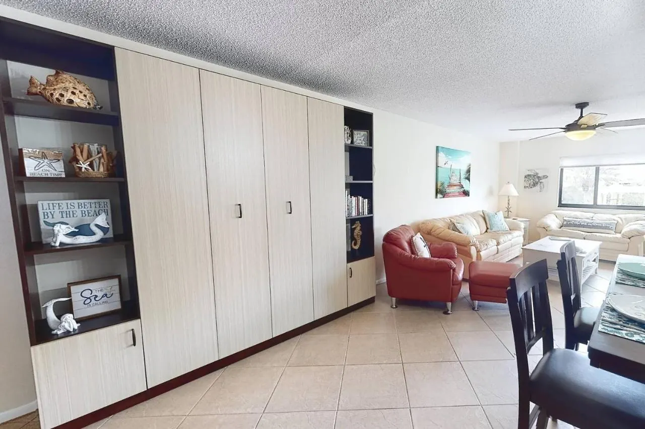 Siesta Sands Gulf View * Sarasota