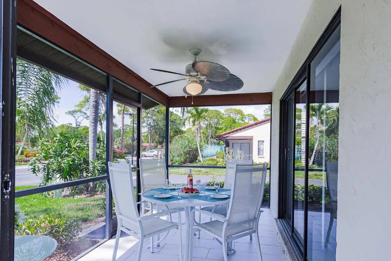 Yellow Pine Duplex Close To Pool & Tennis Holiday home *