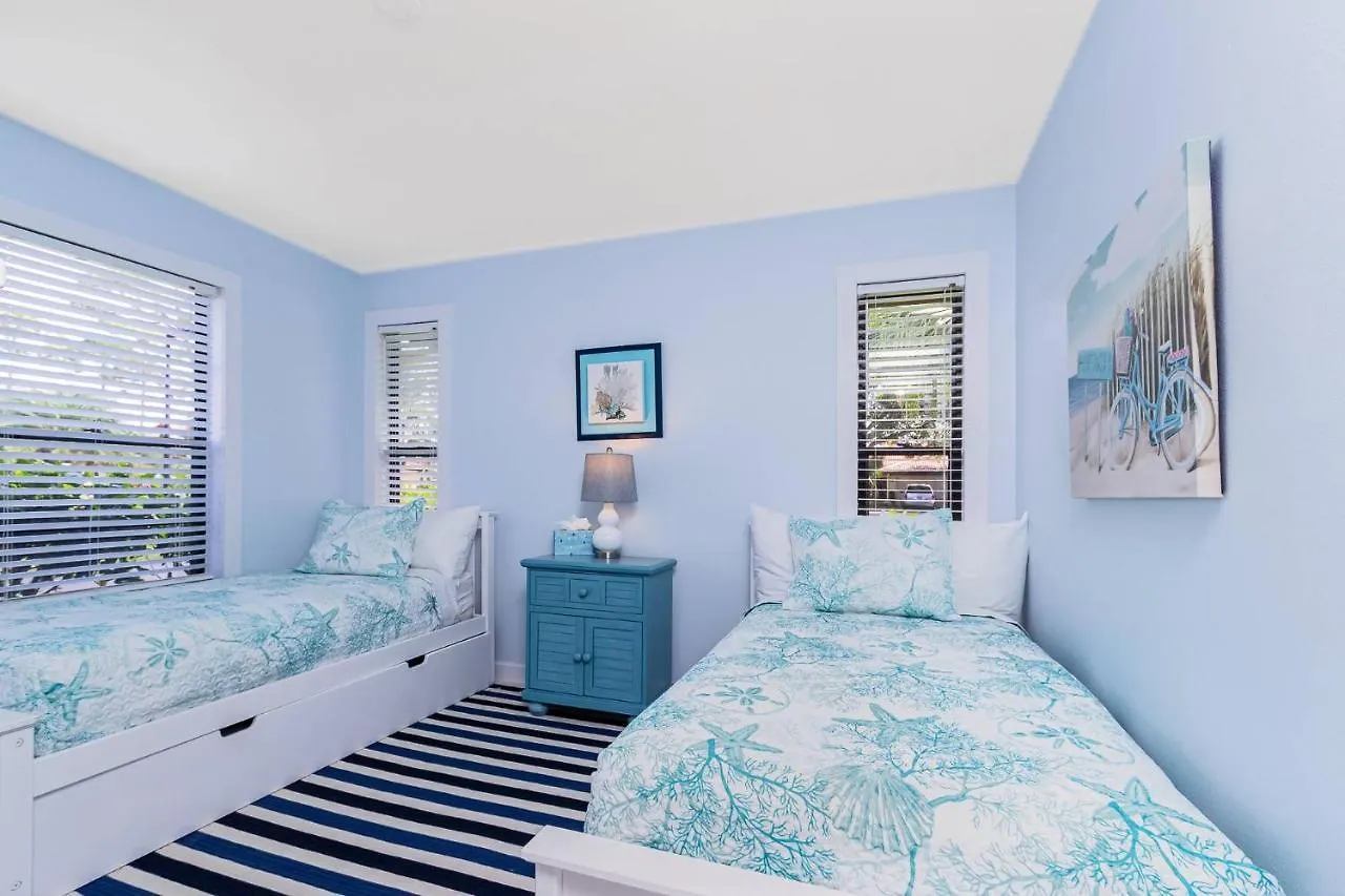 Holiday home Yellow Pine Duplex Close To Pool & Tennis