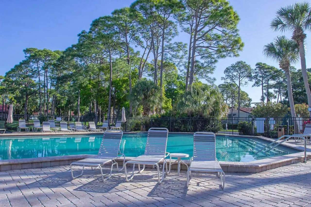 Yellow Pine Duplex Close To Pool & Tennis Holiday home