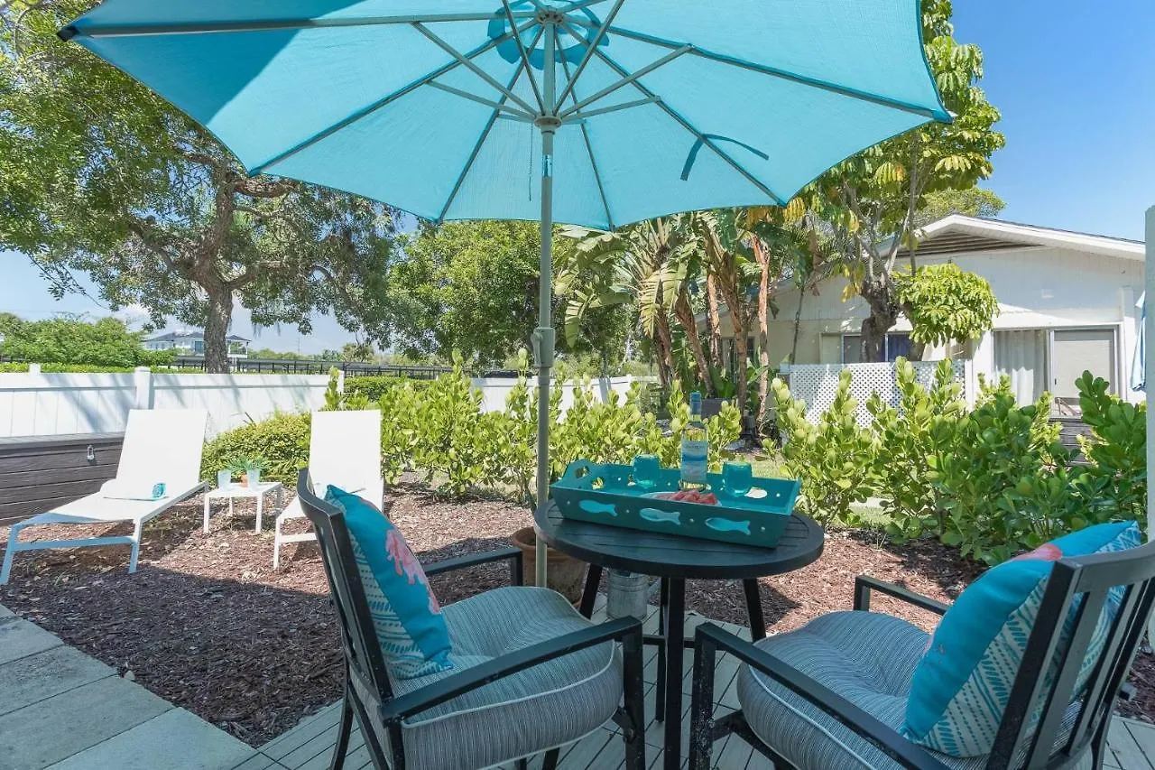 Pelican Gardens 3 On Lido Key Holiday home *