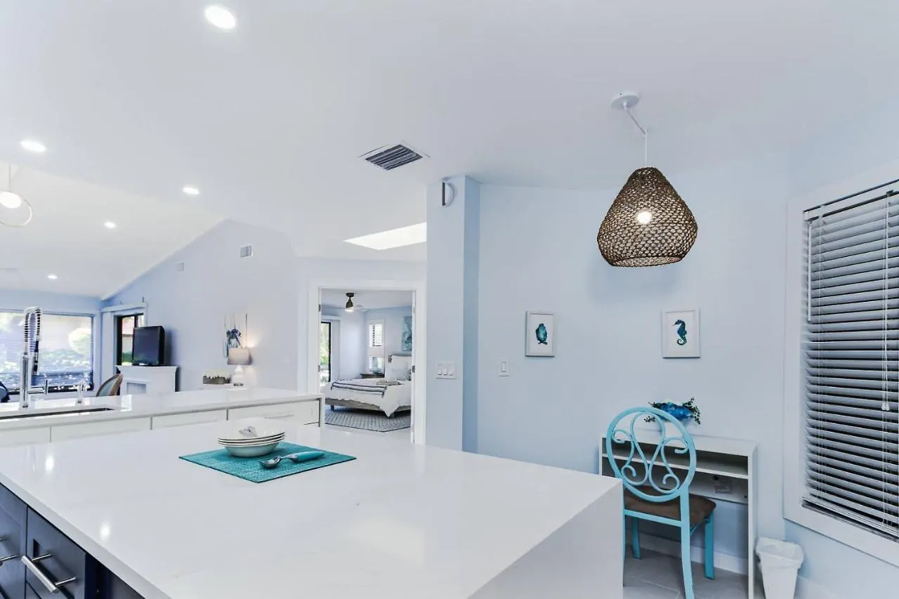 Yellow Pine Duplex Close To Pool & Tennis