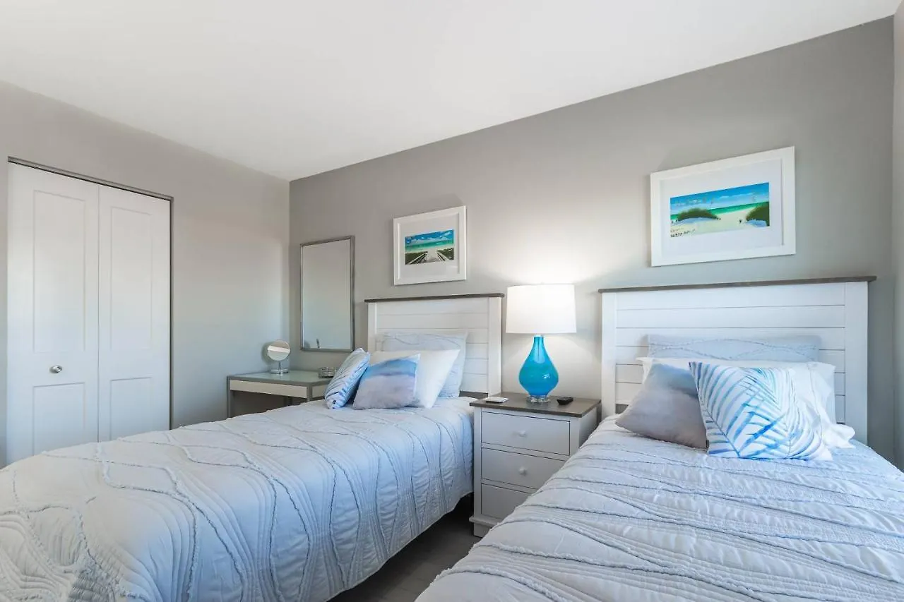 Siesta Breakers On Crescent Holiday home