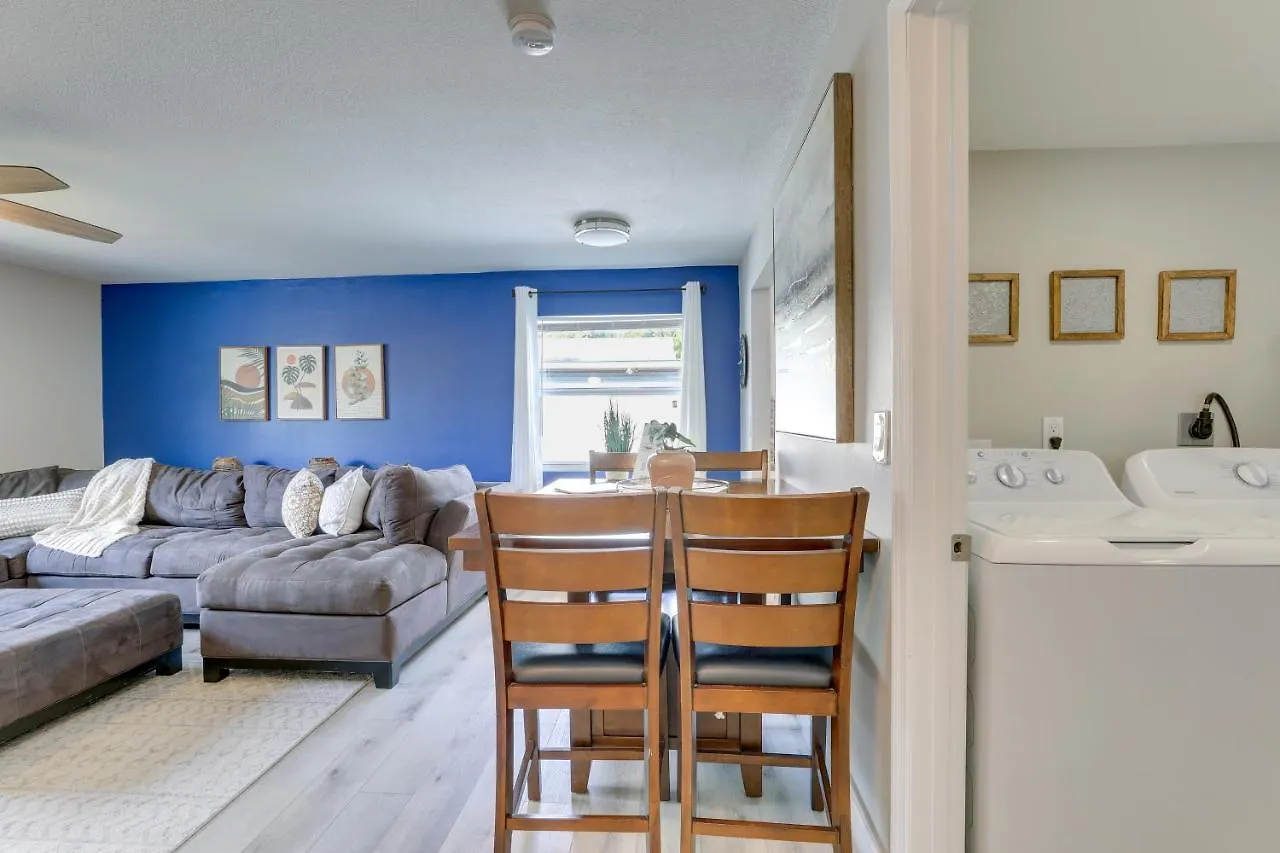 Apartment Coastal Minutes To Beach! *