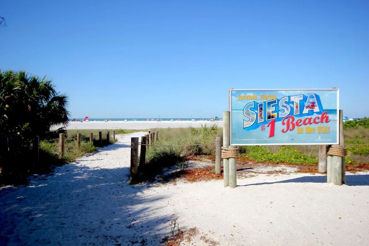Cute Lil Oasis On Osprey * Sarasota