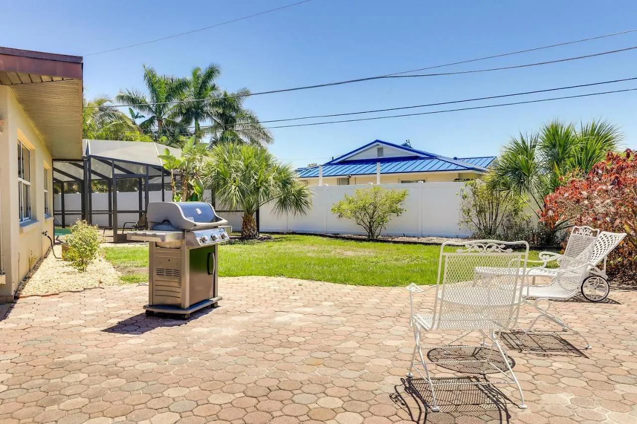 House With Private Pool - 4 Mi To Beach!