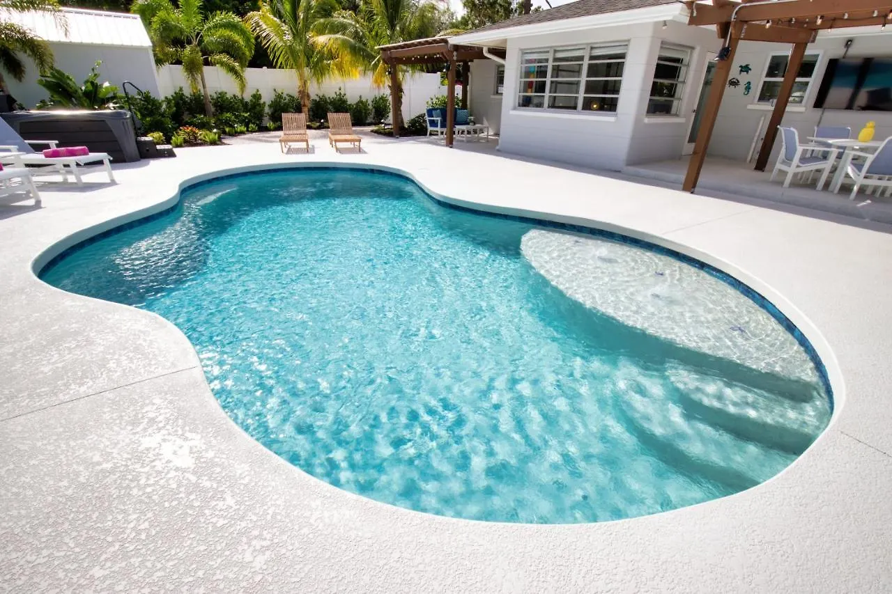 Tropical Oasis, Heated Pool, Hot Tub, Near Siesta Key * Sarasota