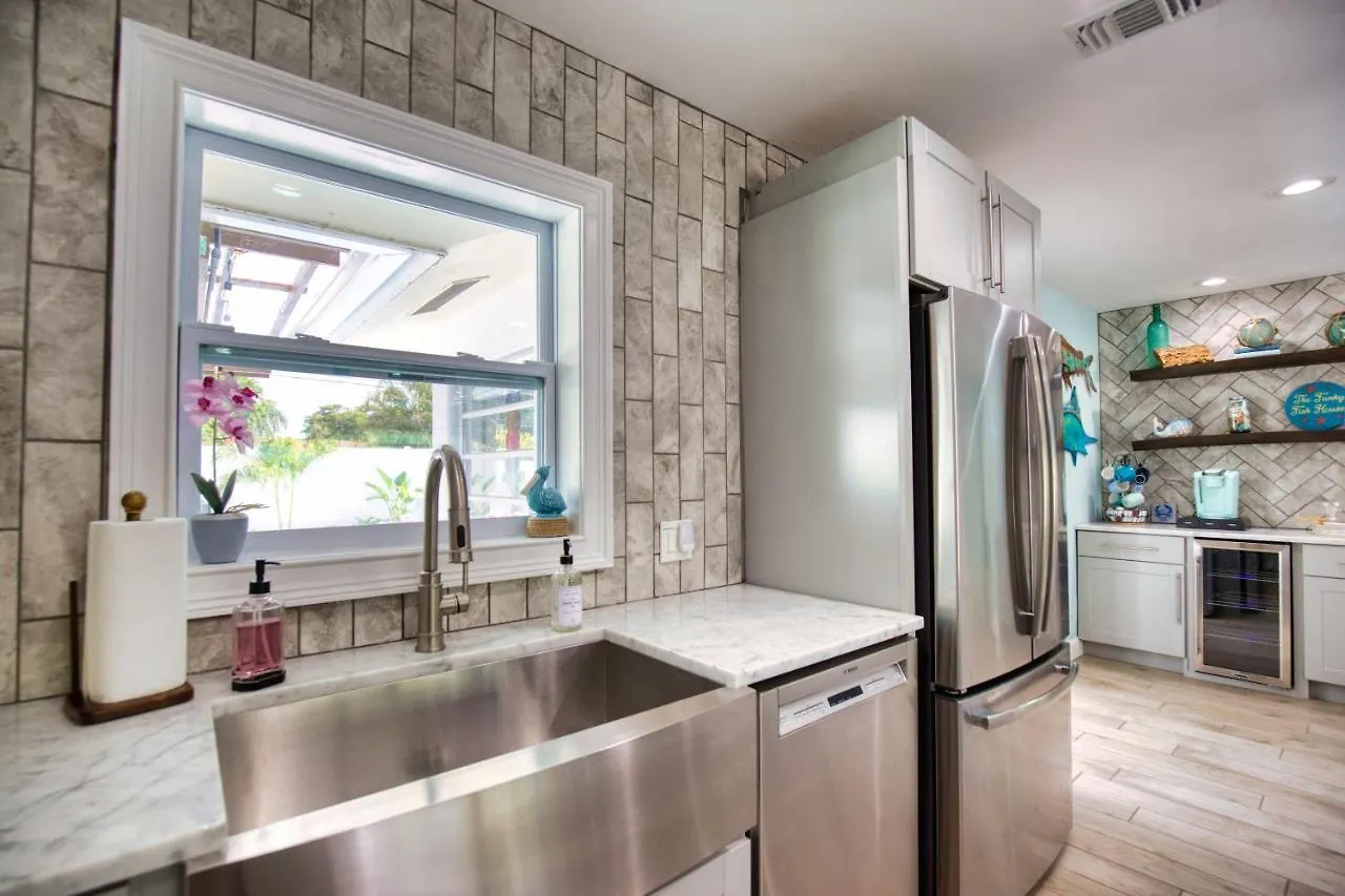 Tropical Oasis, Heated Pool, Hot Tub, Near Siesta Key *