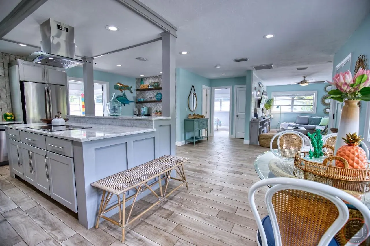 Tropical Oasis, Heated Pool, Hot Tub, Near Siesta Key Sarasota