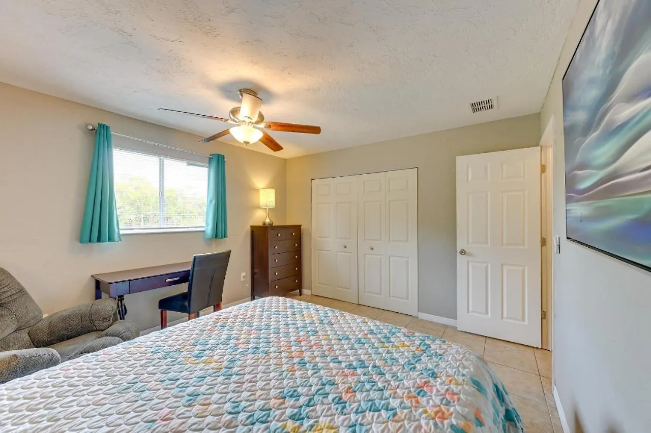 Dog-friendly With Yard About 6 Miles To The Beach! Sarasota