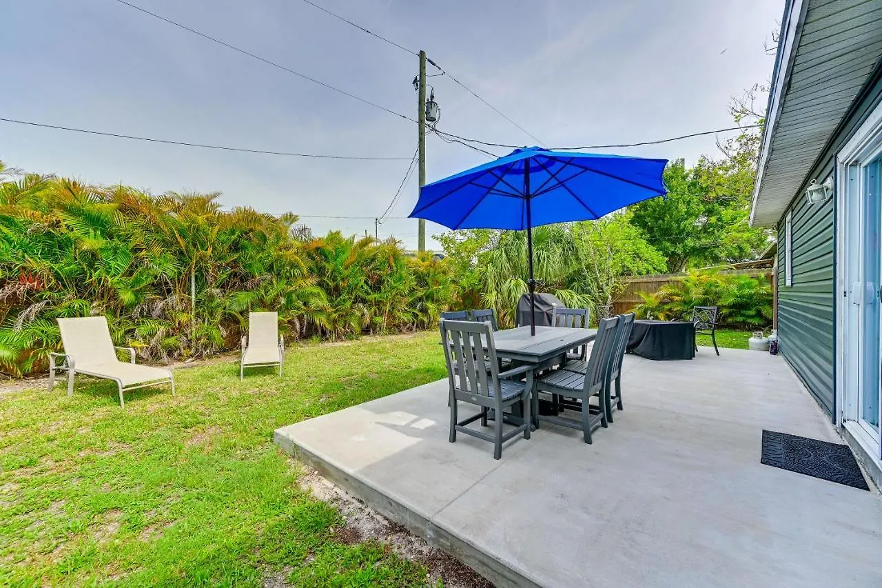 Dog-friendly With Yard About 6 Miles To The Beach! Holiday home Sarasota
