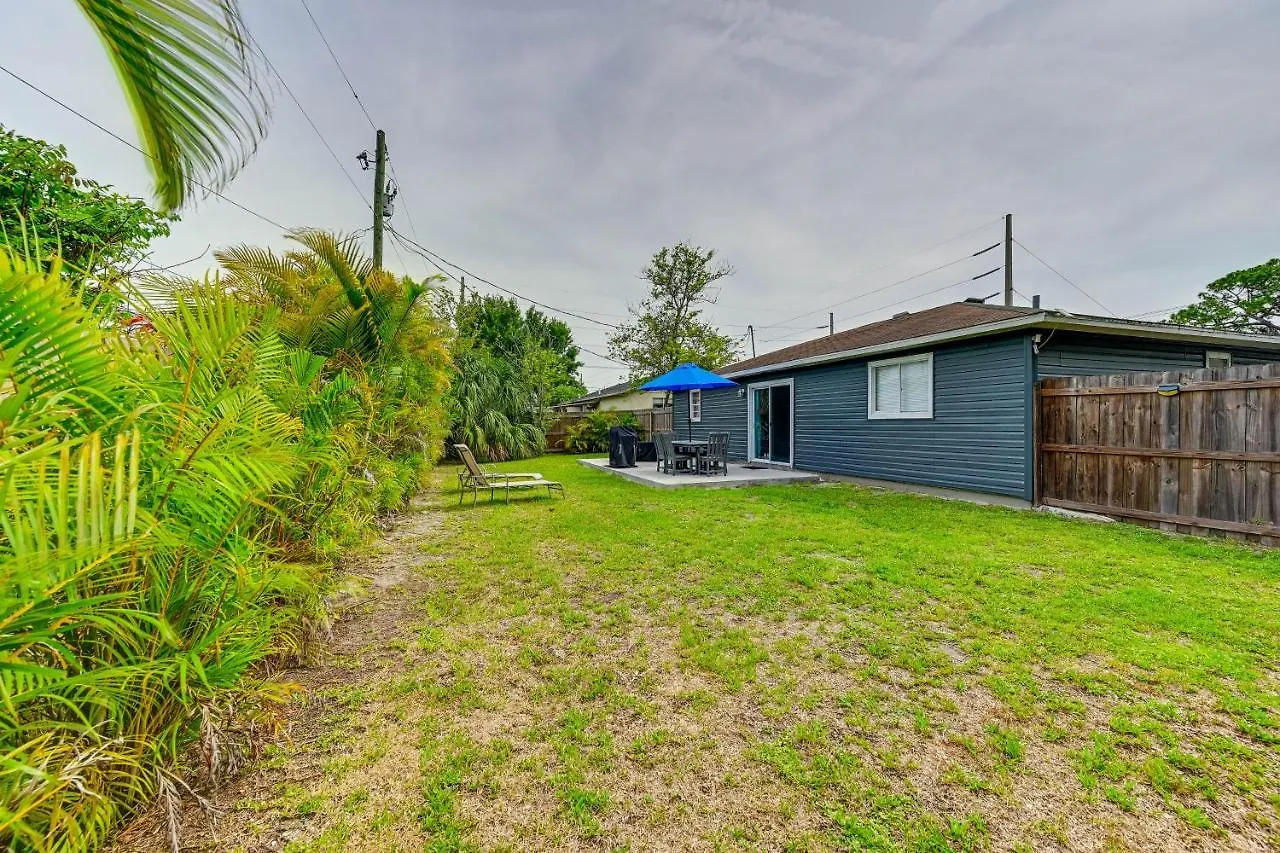 Dog-friendly With Yard About 6 Miles To The Beach! Holiday home Sarasota