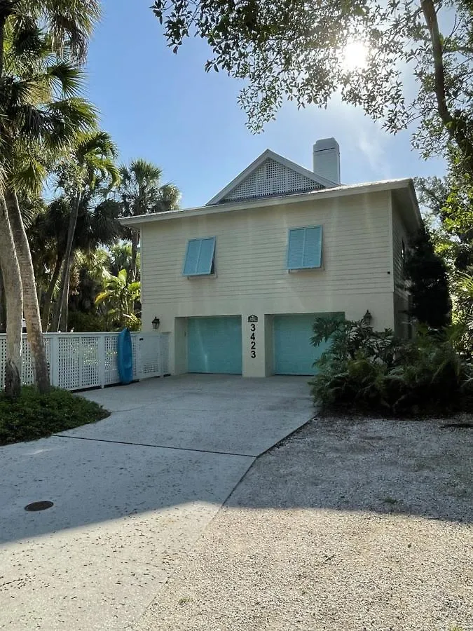 Your Personal Resort-7br, Pool, Tennis, Boating & Holiday home Sarasota