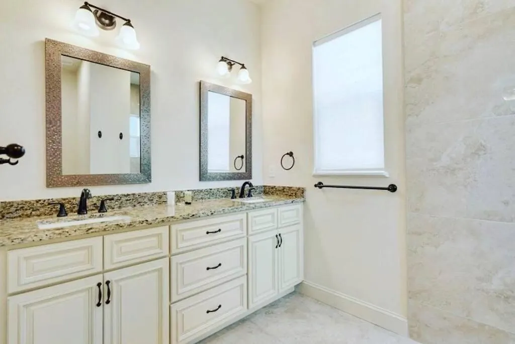 Downtown Pet-friendly @ The Park Home-635 *