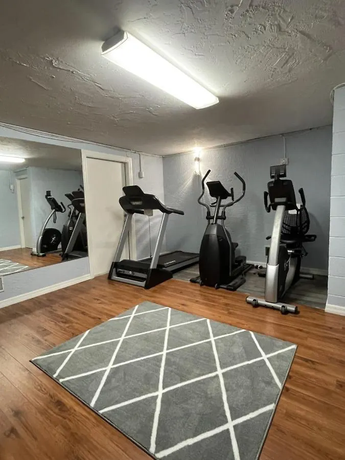 Holiday home Your Personal Resort-7br, Pool, Tennis, Boating & Sarasota