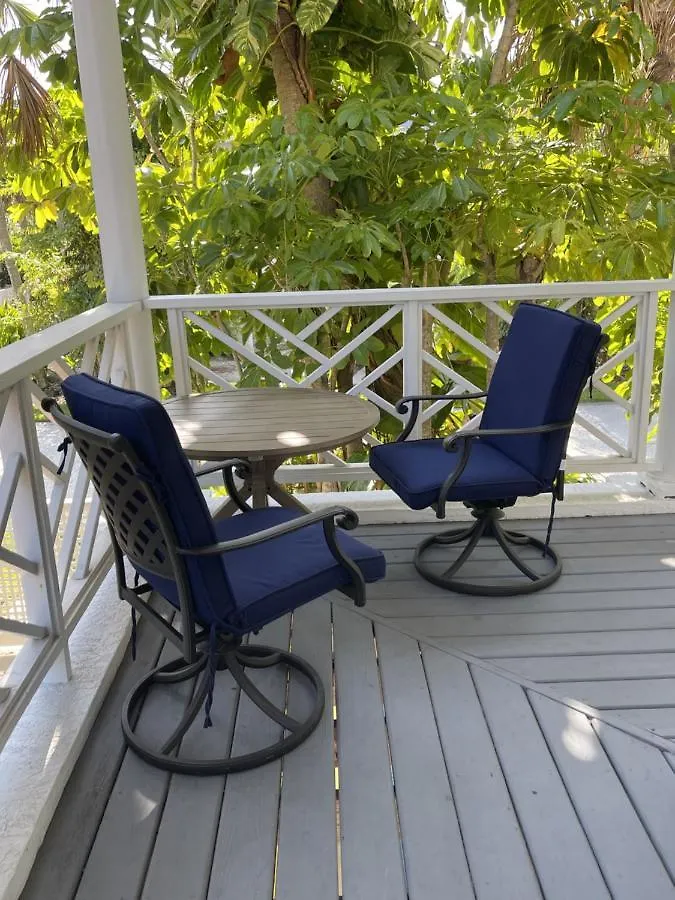 Holiday home Your Personal Resort-7br, Pool, Tennis, Boating & Sarasota