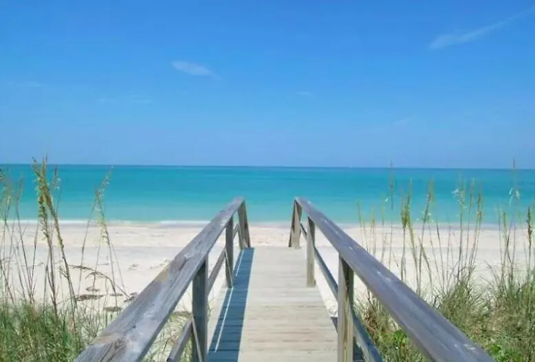 5 Minutes To Siesta Key *