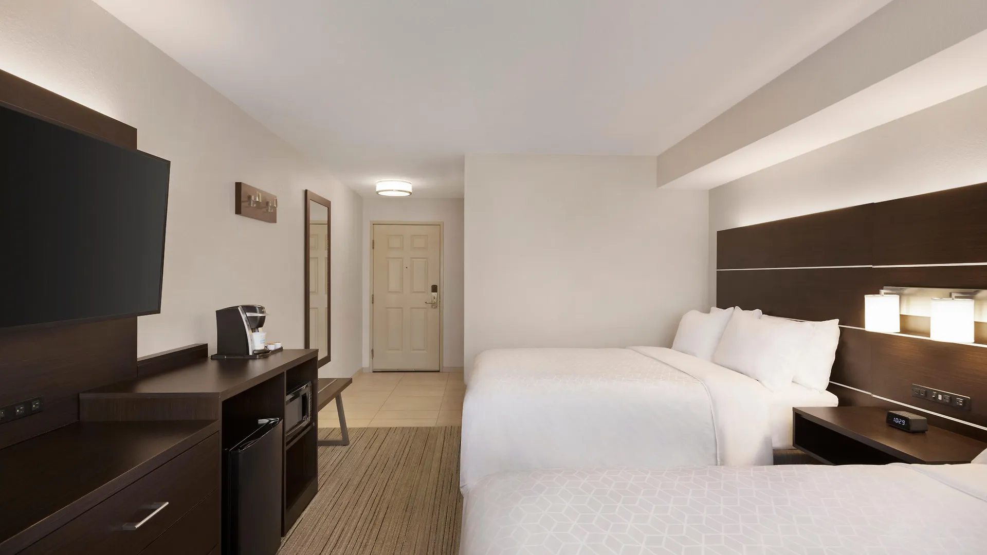 Hotel Express & Sarasota East By Ihg 3*