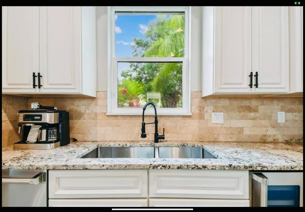 Beach-town Pet-friendly Downtown @ 10 Acre Park-629 Holiday home Sarasota