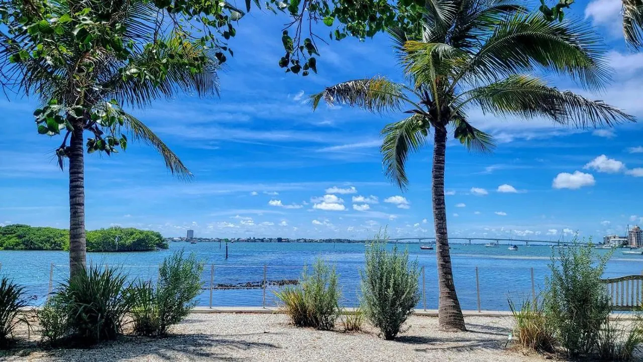 Arlington Bungalows-sarasota 10 Min To Siesta Key * Sarasota