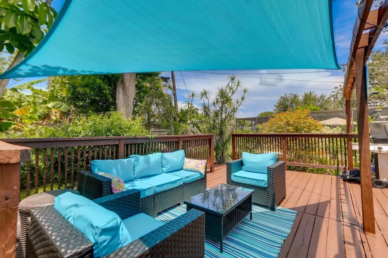 Charming With Deck, 3 Mi To Beaches! *