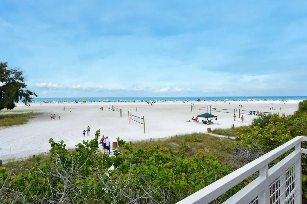 Apartment Close To Siesta Key, Shopping, Restaurants & More!