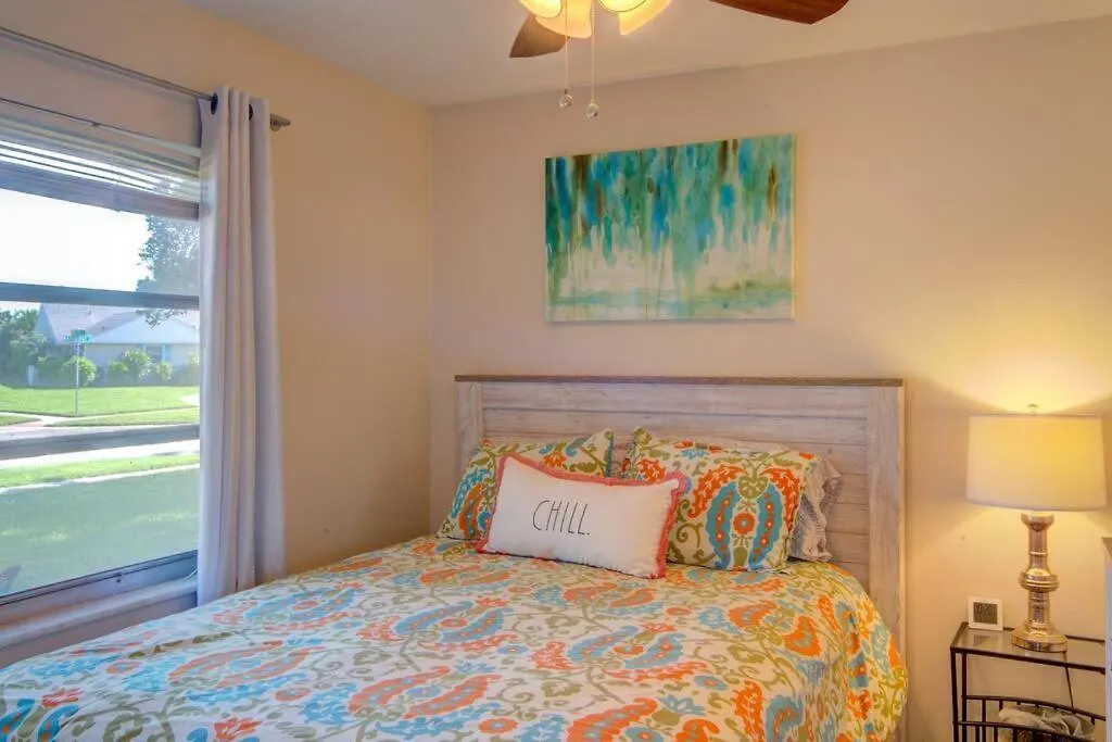 Apartment Close To Siesta Key, Shopping, Restaurants & More! Sarasota