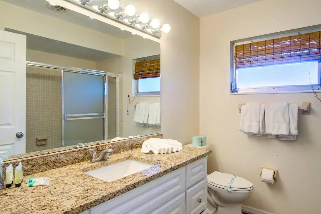 Close To Siesta Key, Shopping, Restaurants & More! Apartment Sarasota