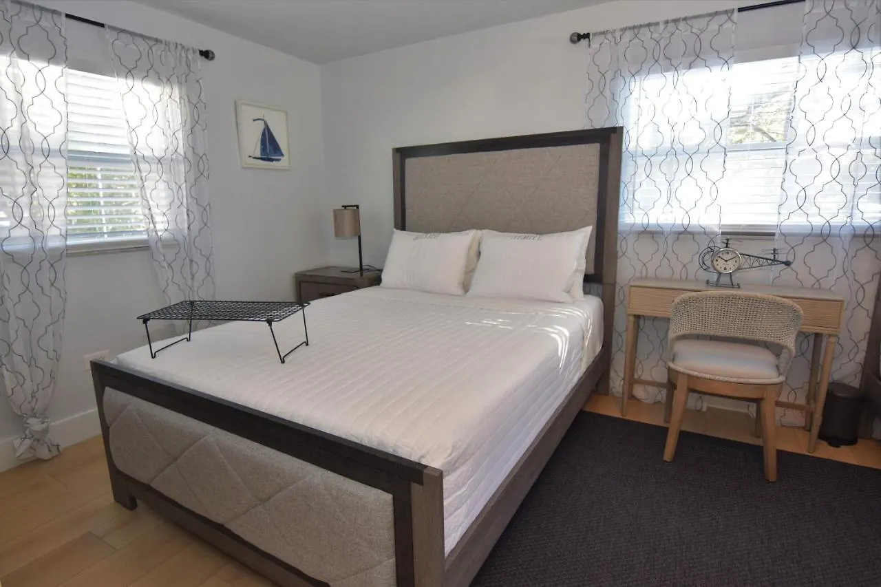 4bd/3bth Renovation With Heated Pool Near Downtown
