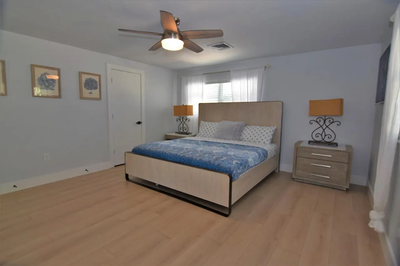 4bd/3bth Renovation With Heated Pool Near Downtown * Sarasota