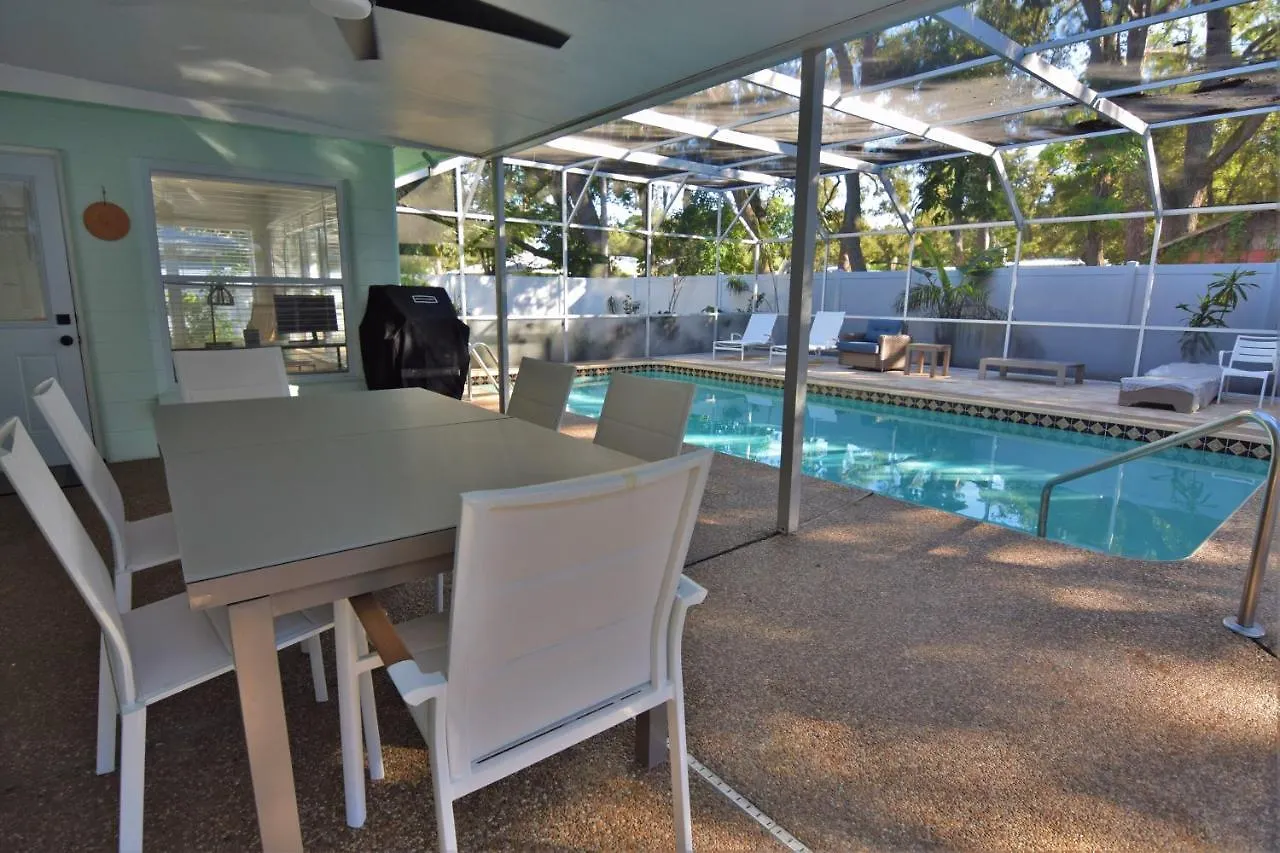 4bd/3bth Renovation With Heated Pool Near Downtown
