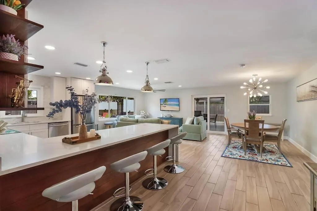 Holiday home Updated Pool Home, Near Siesta Key Sarasota