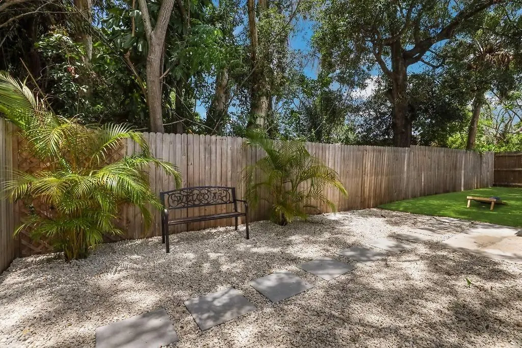 Updated Pool Home, Near Siesta Key Holiday home Sarasota