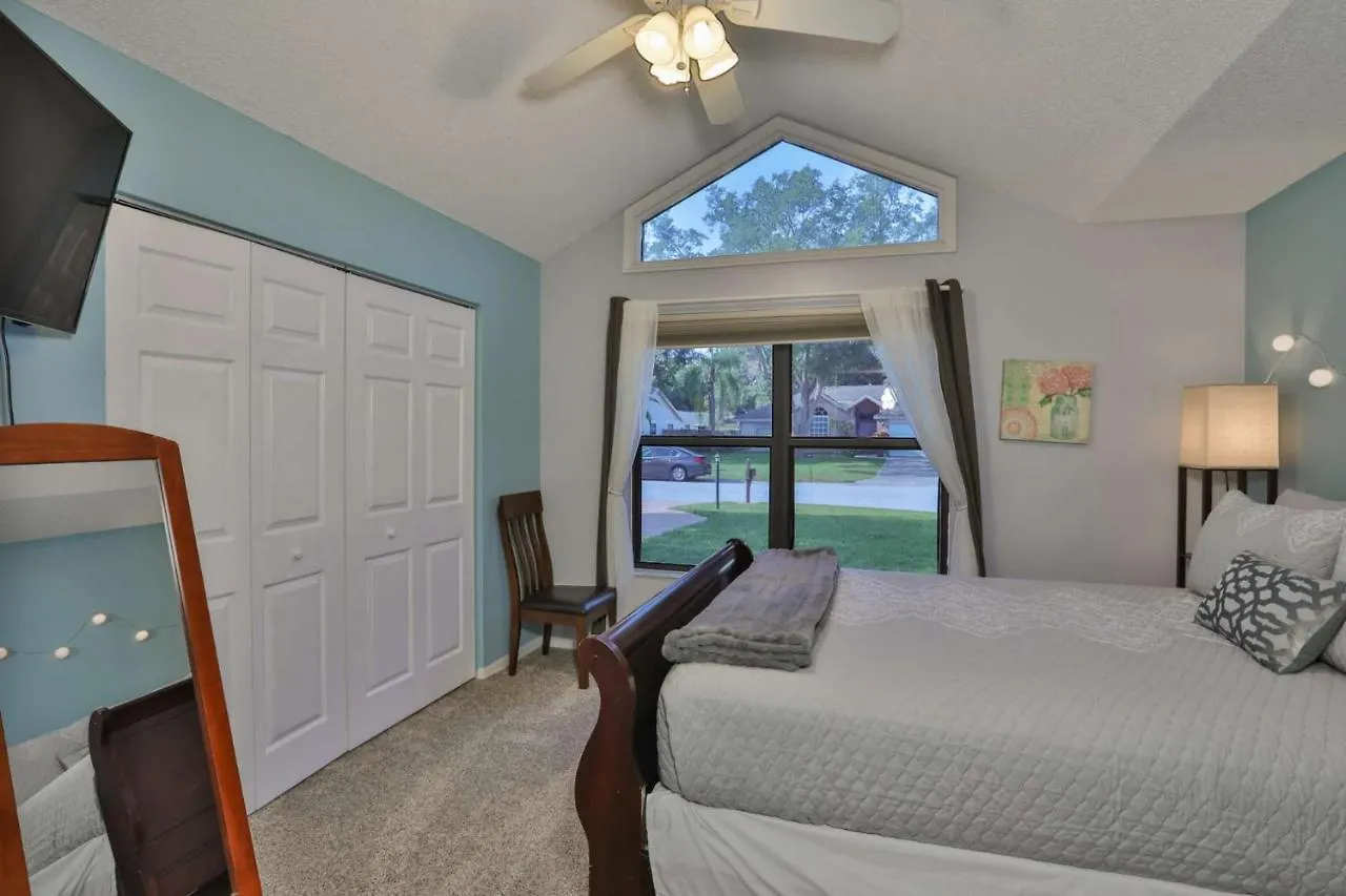 Cypress - Pool Holiday home *