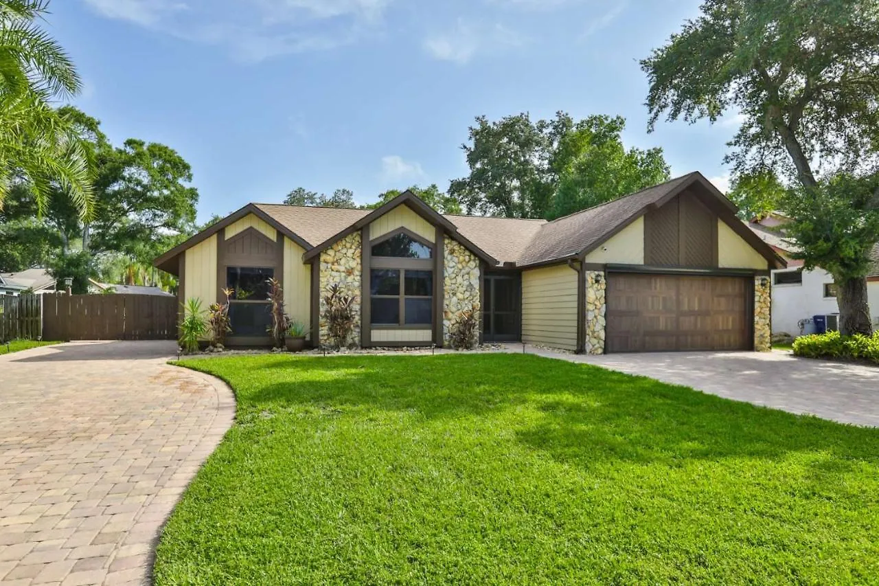 Cypress - Pool Holiday home