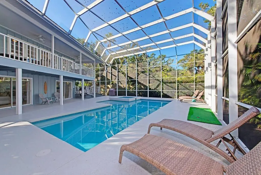 Family Friendly With Large Pool Holiday home Sarasota