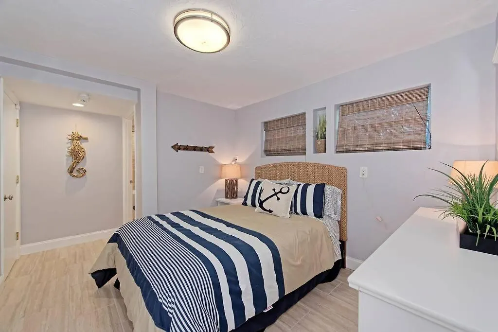 Family Friendly With Large Pool * Sarasota