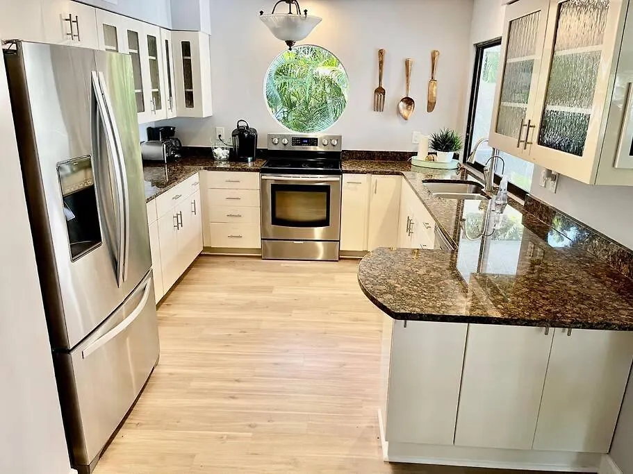 Family Friendly With Large Pool * Sarasota