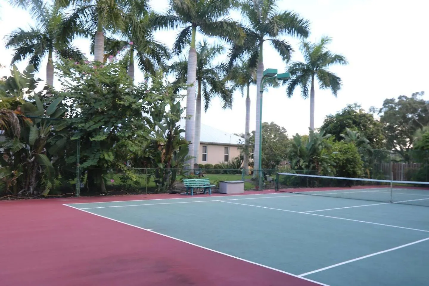 Tranquil Court Oasis *