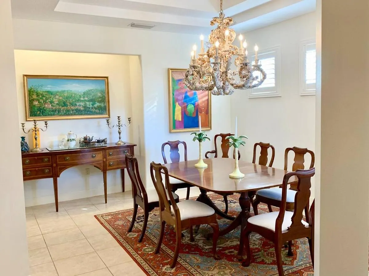 Tranquil Court Oasis Sarasota