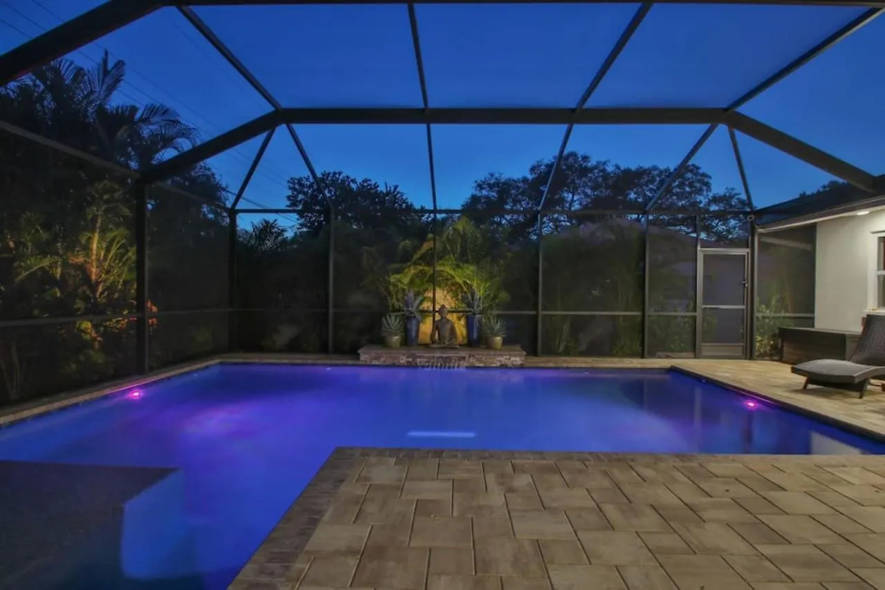 Gorgeous Private With Heated Pool Sarasota