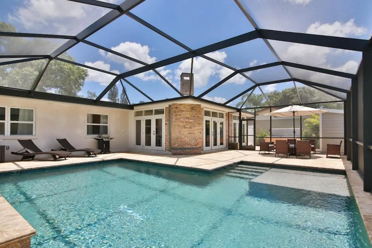 Holiday home Gorgeous Private With Heated Pool