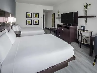 Doubletree By Hilton Sarasota Bradenton Airport Hotel